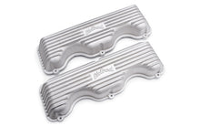Load image into Gallery viewer, EDELBROCK 41409 - Valve Cover Kit Classic Finned Chevy 348-409 image