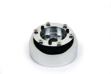Load image into Gallery viewer, IDIDIT 2202360040 - Adaptor 6 Bolt 1956-1962 Corvette Polished image