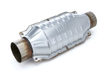 Load image into Gallery viewer, MAGNAFLOW PERF EXHAUST 94009 - SS Cat Converter Oval Universal 3.00 In/Out image