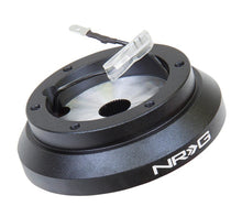 Load image into Gallery viewer, NRG INNOVATION SRK-100H - Steering Hub Short Subaru / Mitsubishi image