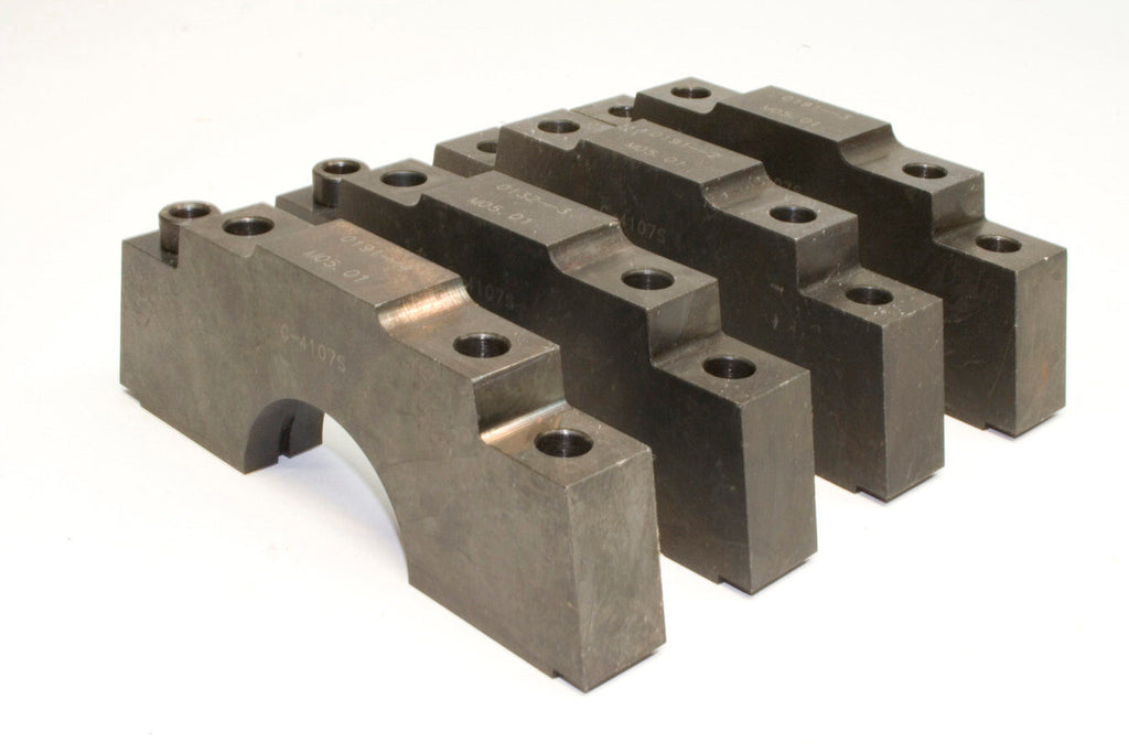 PRW INDUSTRIES, INC. 1745401 - Billet Main Caps Chevy 396-454 2 to 4-Bolt Conv image