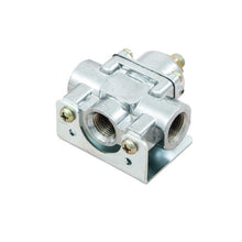 Load image into Gallery viewer, SPECIALTY PRODUCTS COMPANY 3161 - Fuel Regulator  Low Pres sure 1 - 4 PSI 3/8in NPT image